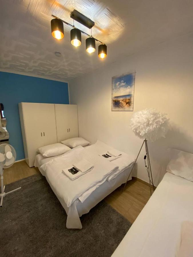 Zentrales Apartment: Kreuzberg, Berlijn Buitenkant foto